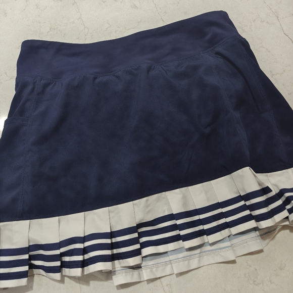 ADDISON BAY Skirt || XL - Picture 2 of 2